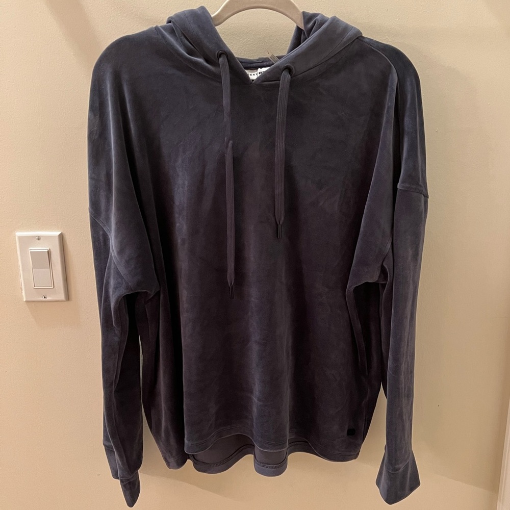 DKNY HOODED SWEATSHIRT